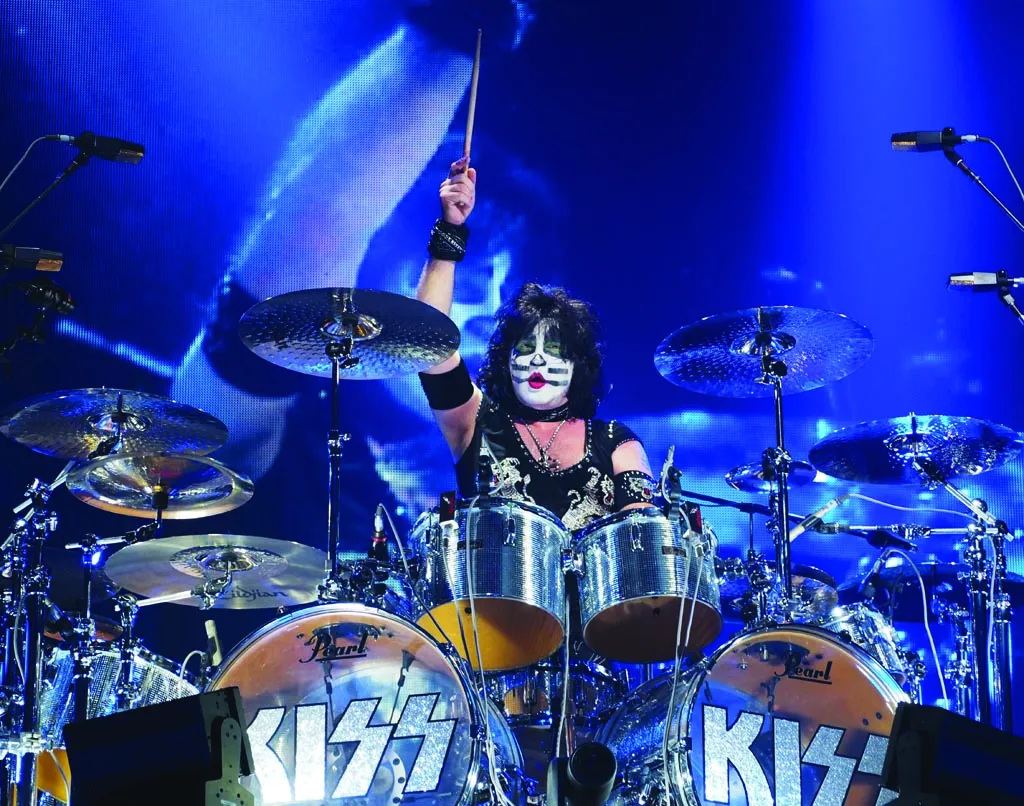 ¡Let There Be Drummers!